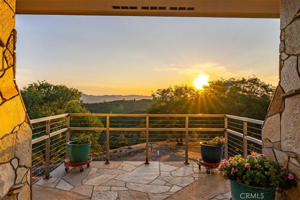 76346 Bryson Hesperia Road Bradley, CA 93426