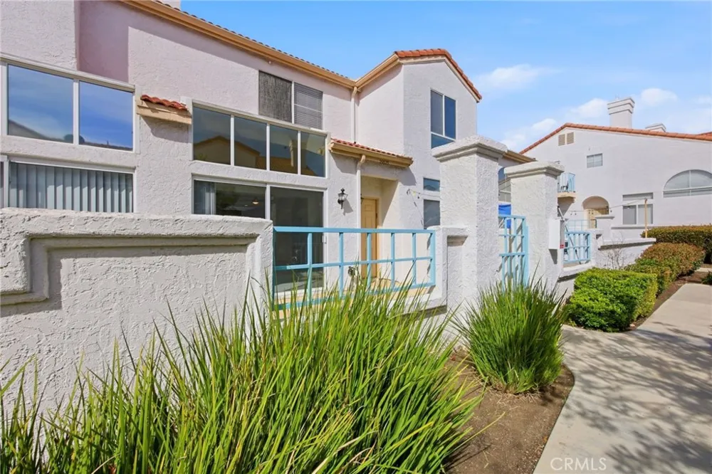 29525 Cara Temecula, CA 92591