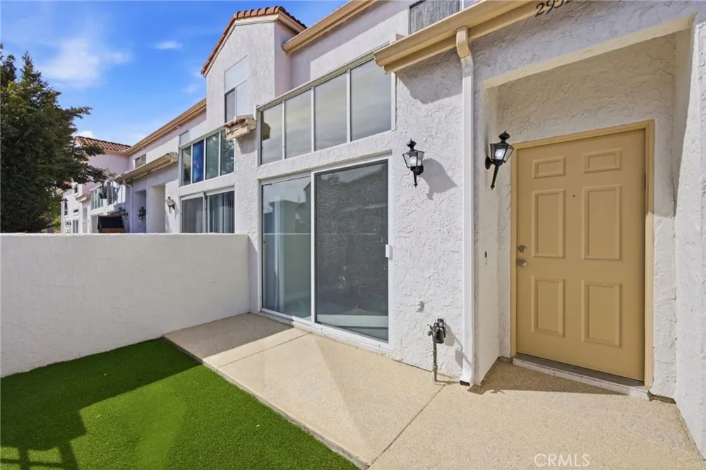 29525 Cara Temecula, CA 92591