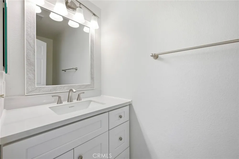 29525 Cara Temecula, CA 92591