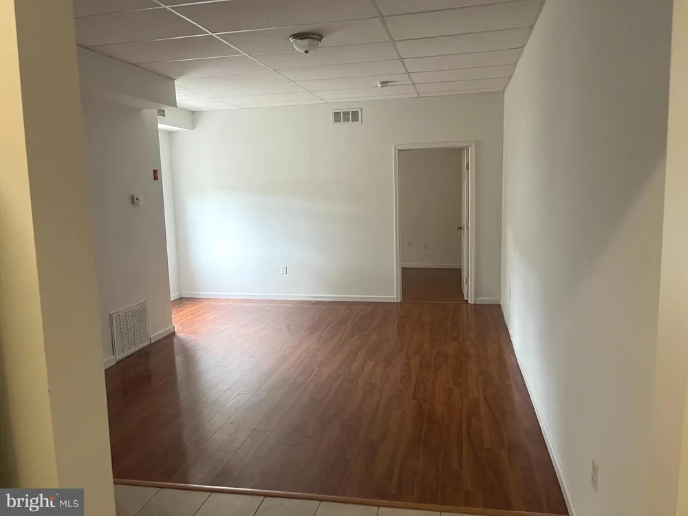 805 W ATLANTIC AVENUE #C Laurel Springs, NJ 08021