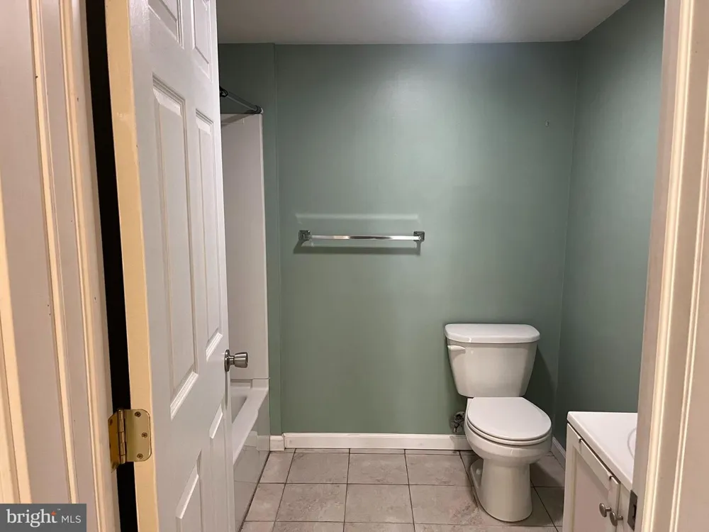 805 W ATLANTIC AVENUE #C Laurel Springs, NJ 08021
