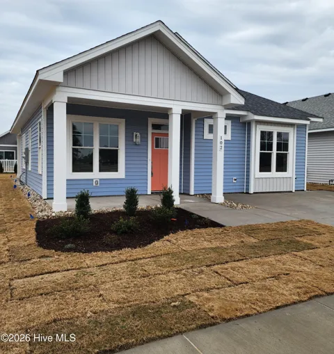 102 Bridge View Drive S