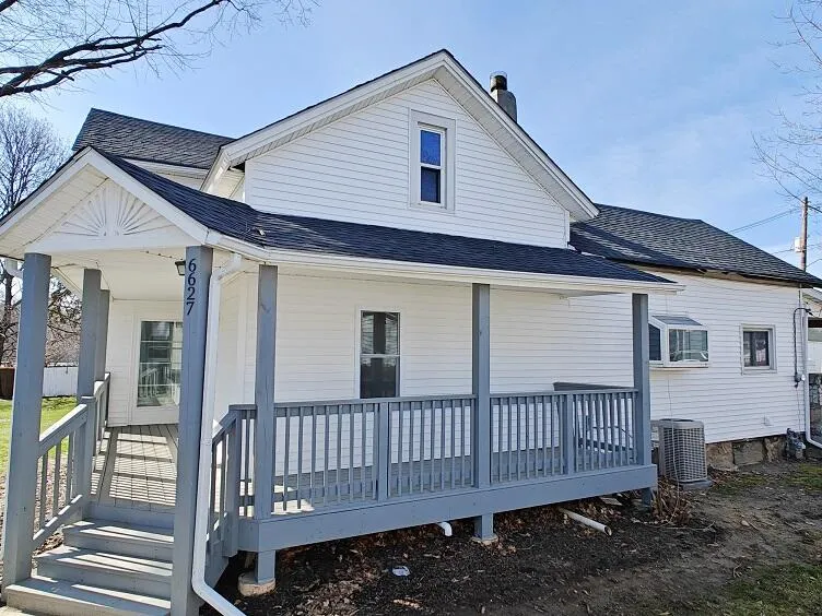 6627 E Berrien Street Eau Claire, MI 49111