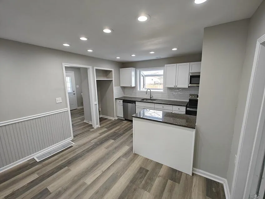 6627 E Berrien Street Eau Claire, MI 49111