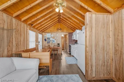 Copeland Avenue S #20