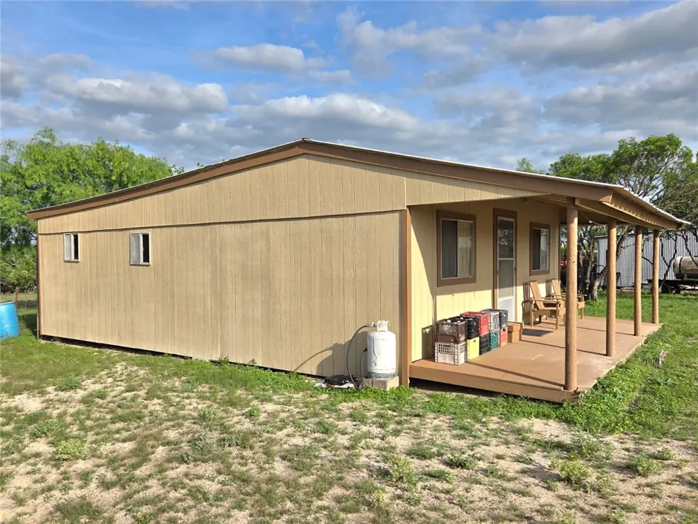 3073 Bravo 6 San Diego, TX 78384