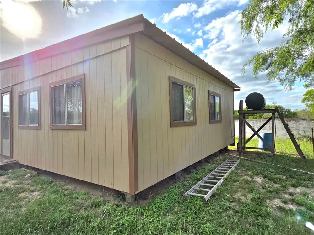 3073 Bravo 6 San Diego, TX 78384