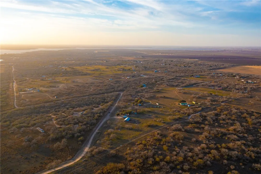 22364 Private Road 1080 Mathis, TX 78368