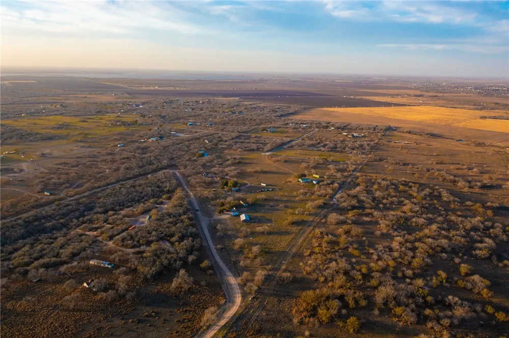 22364 Private Road 1080 Mathis, TX 78368