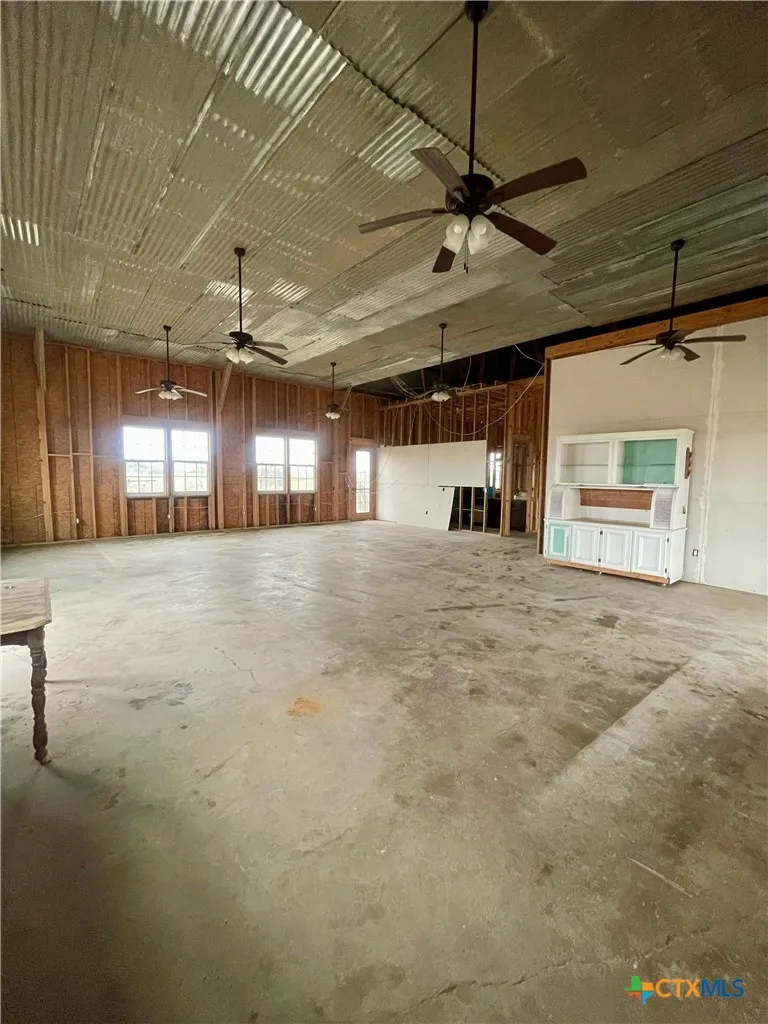 218 Fm 710 Ganado, TX 77962