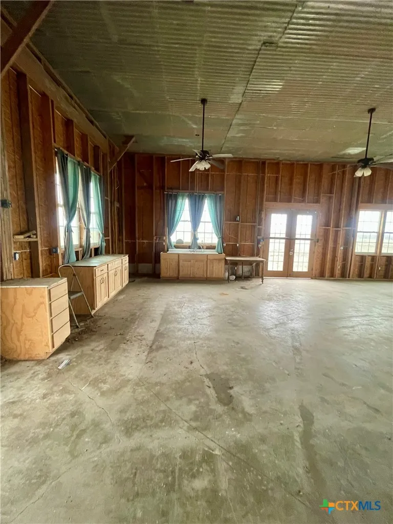 218 Fm 710 Ganado, TX 77962