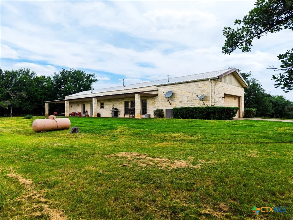 8089 E FM 580 Kempner, TX 76539