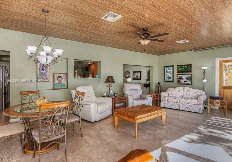 1209 County Rd 78 La Belle, FL 33935