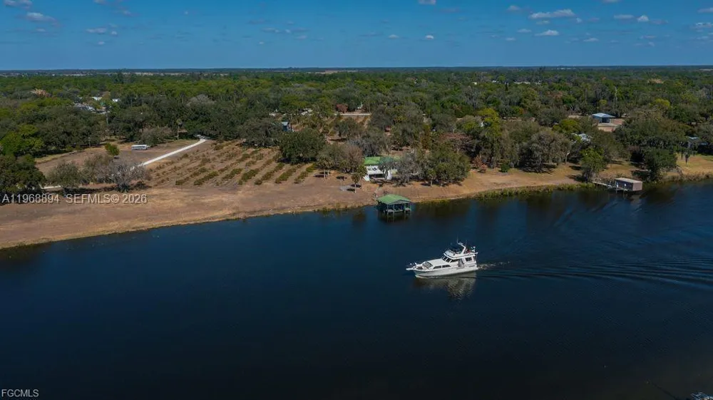 1209 County Rd 78 La Belle, FL 33935