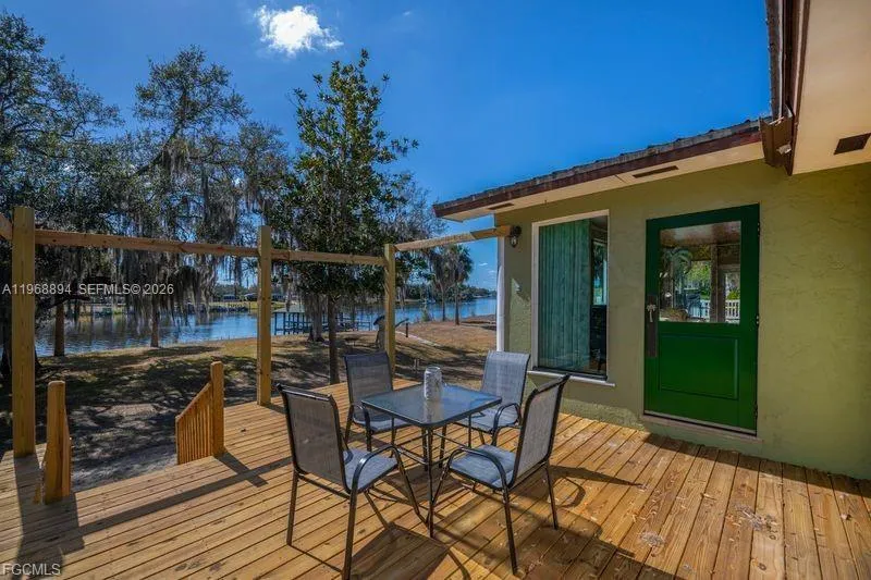 1209 County Rd 78 La Belle, FL 33935