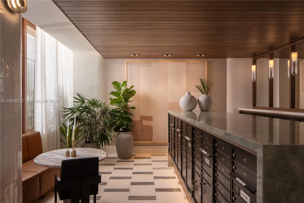 3900 Alton Road #208 Miami Beach, FL 33140