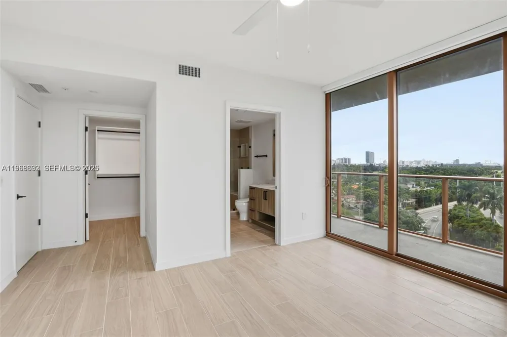 3900 Alton Road #208 Miami Beach, FL 33140