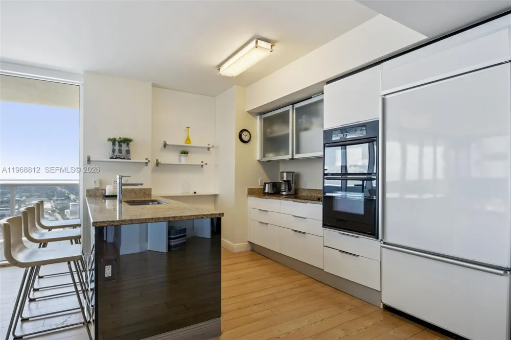 1830 S OCEAN DR #3906 Hallandale Beach, FL 33009