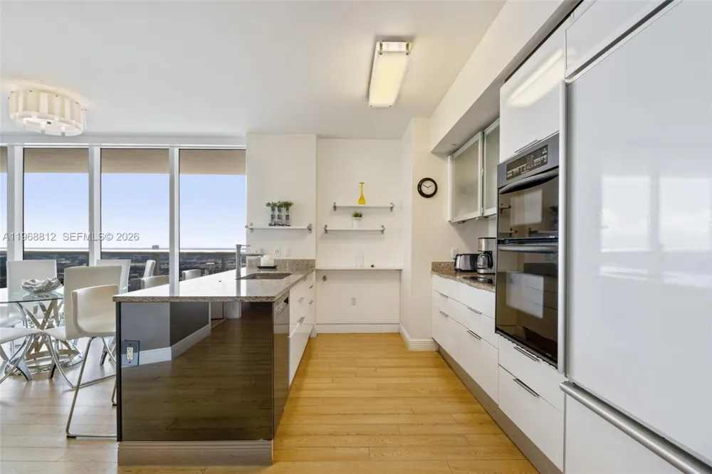 1830 S OCEAN DR #3906 Hallandale Beach, FL 33009