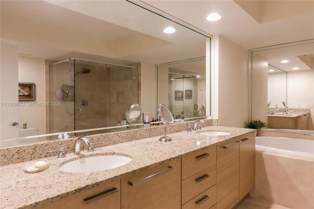 1830 S OCEAN DR #3906 Hallandale Beach, FL 33009