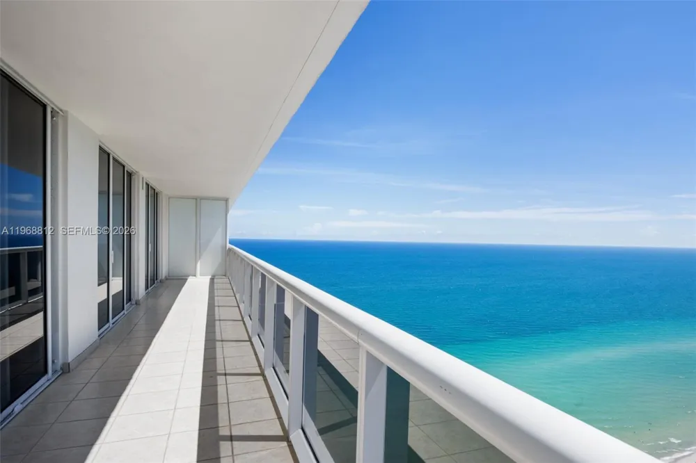 1830 S OCEAN DR #3906 Hallandale Beach, FL 33009