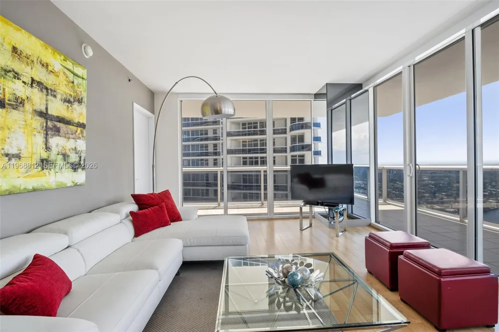 1830 S OCEAN DR #3906 Hallandale Beach, FL 33009