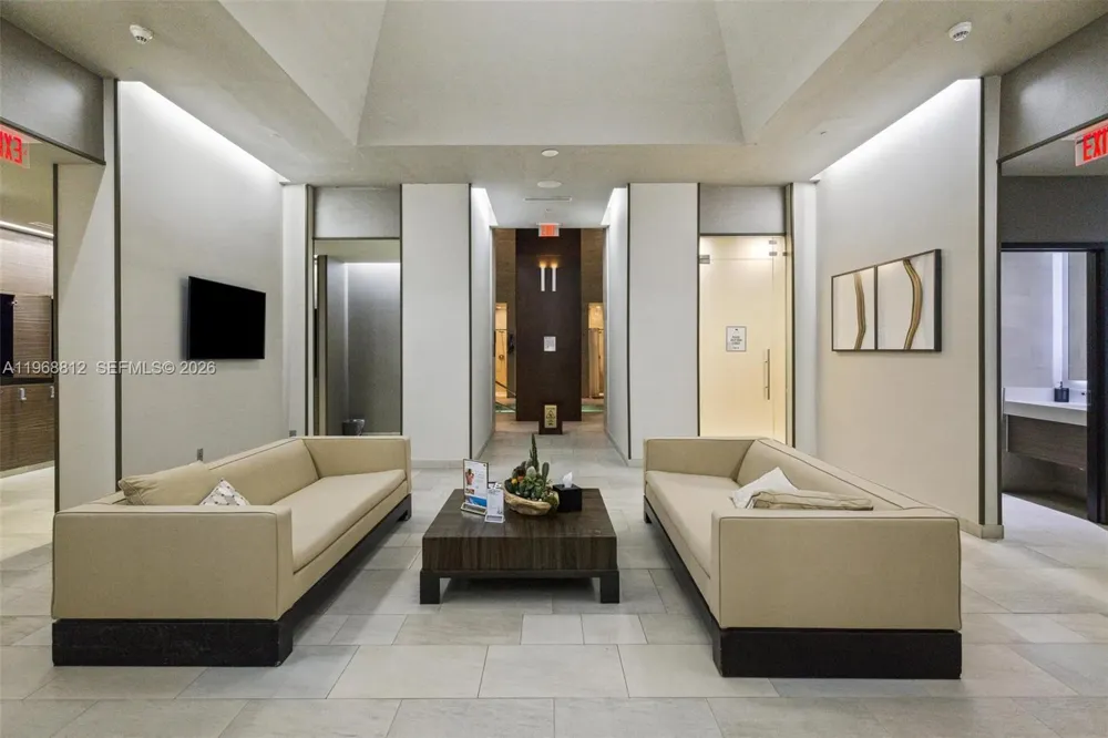 1830 S OCEAN DR #3906 Hallandale Beach, FL 33009