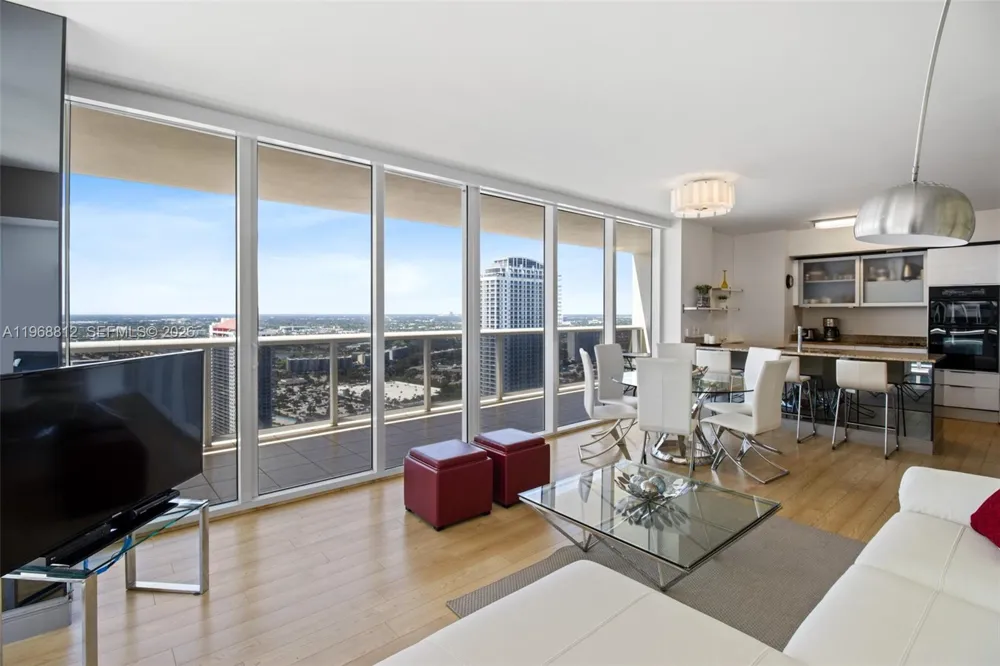 1830 S OCEAN DR #3906 Hallandale Beach, FL 33009