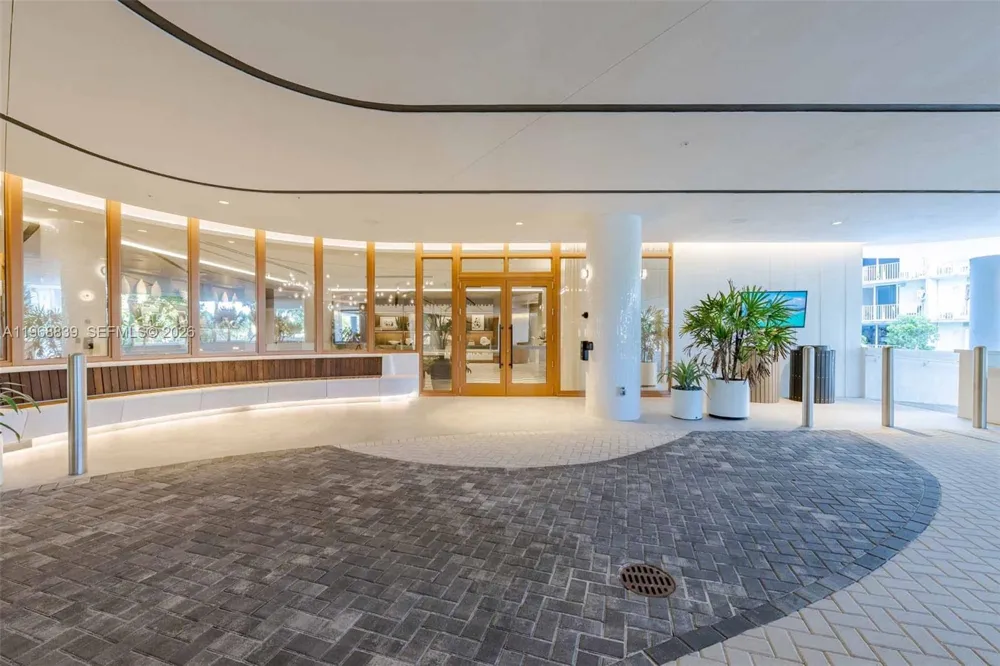 3900 Alton Road #725 Miami Beach, FL 33140
