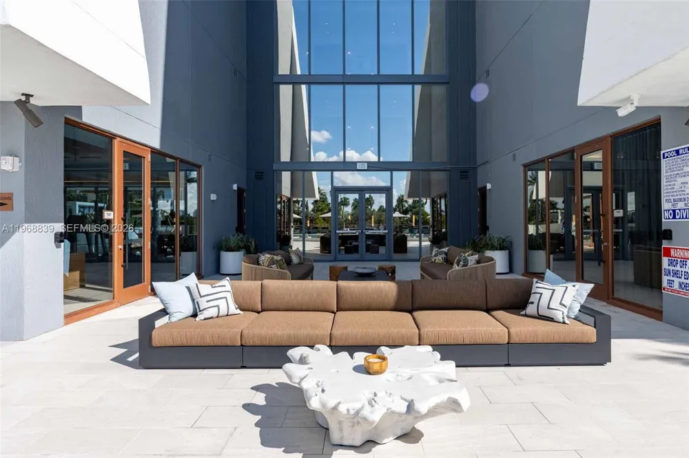 3900 Alton Road #725 Miami Beach, FL 33140