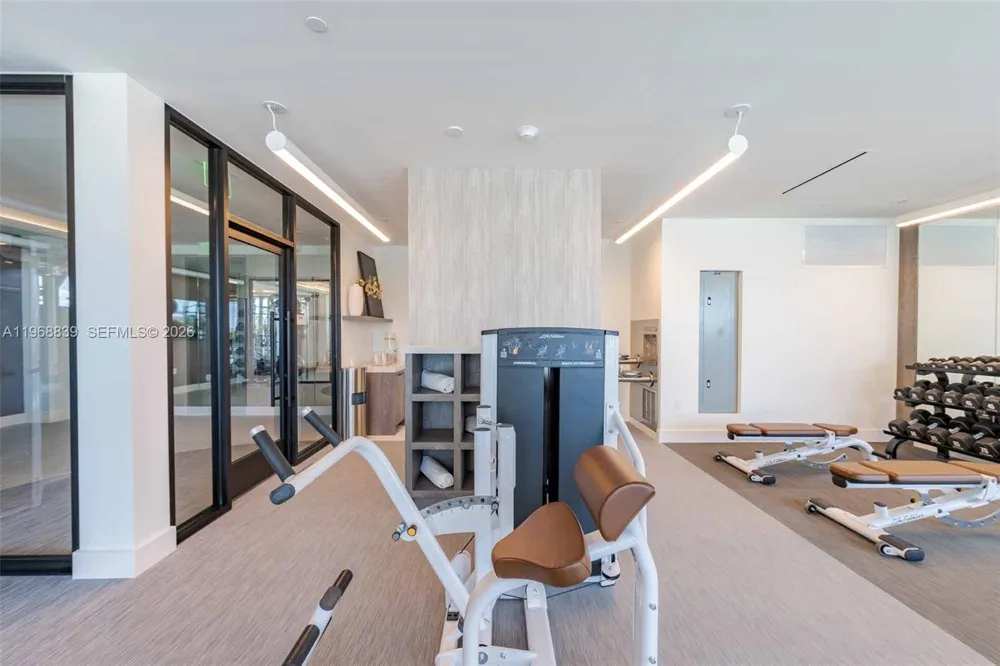 3900 Alton Road #725 Miami Beach, FL 33140