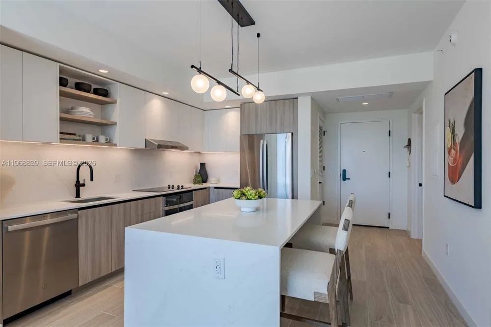 3900 Alton Road #725 Miami Beach, FL 33140