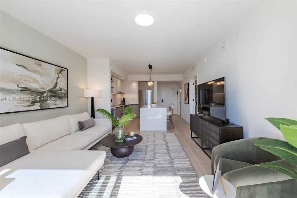 3900 Alton Road #725 Miami Beach, FL 33140