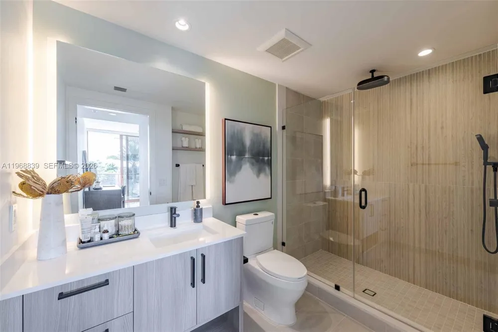 3900 Alton Road #725 Miami Beach, FL 33140