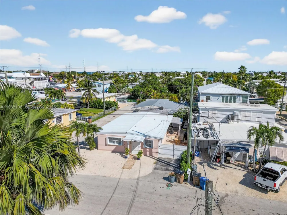 11405 3rd Avenue Ocean Marathon, FL 33050