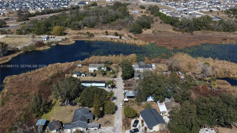 800 US HIGHWAY 17/92 Davenport, FL 33837