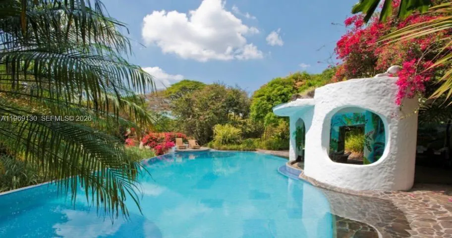 Santa Barbara de Heredia, Costa Rica 00000