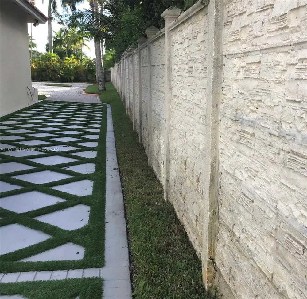 13460 SW 32nd ST Kendall, FL 33175