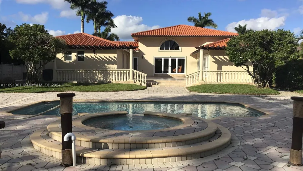13460 SW 32nd ST Kendall, FL 33175