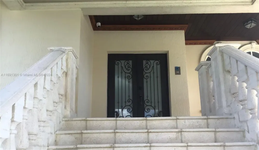 13460 SW 32nd ST Kendall, FL 33175