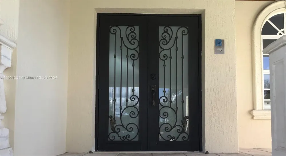13460 SW 32nd ST Kendall, FL 33175