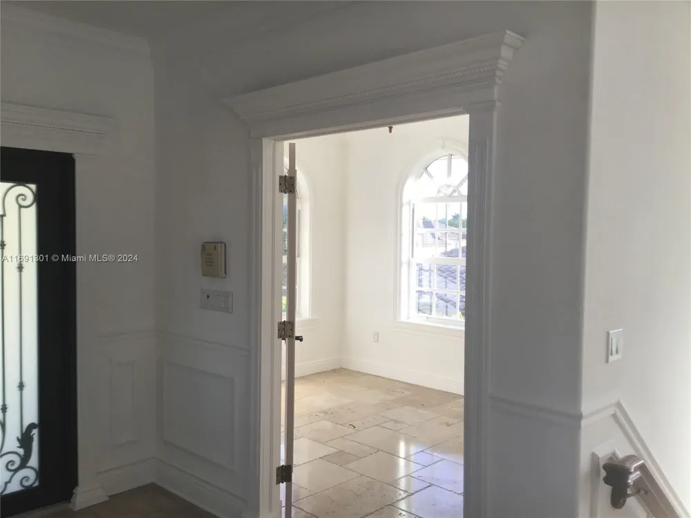 13460 SW 32nd ST Kendall, FL 33175