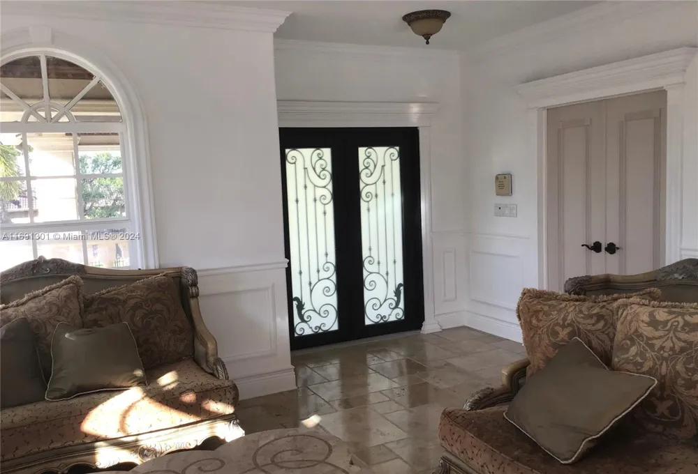 13460 SW 32nd ST Kendall, FL 33175