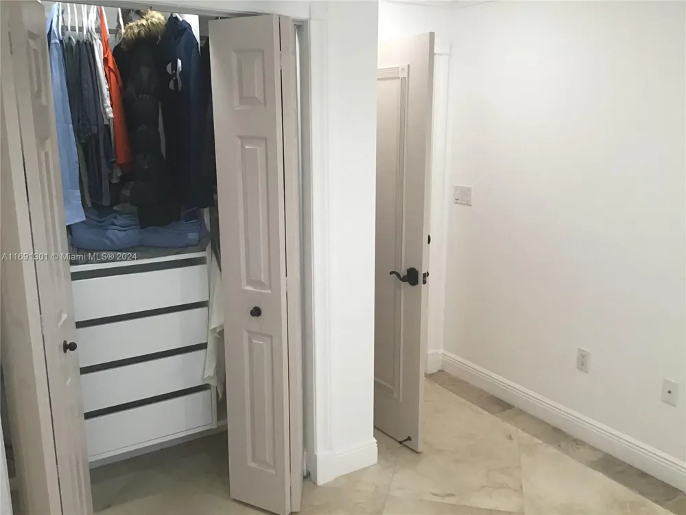 13460 SW 32nd ST Kendall, FL 33175