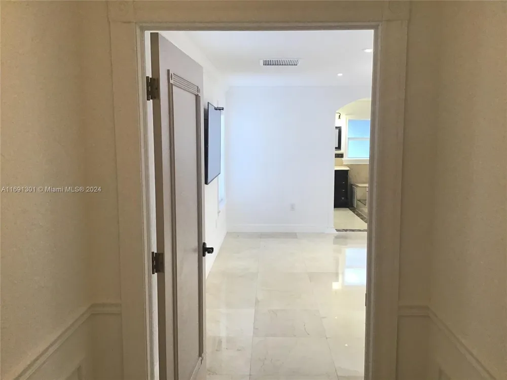 13460 SW 32nd ST Kendall, FL 33175