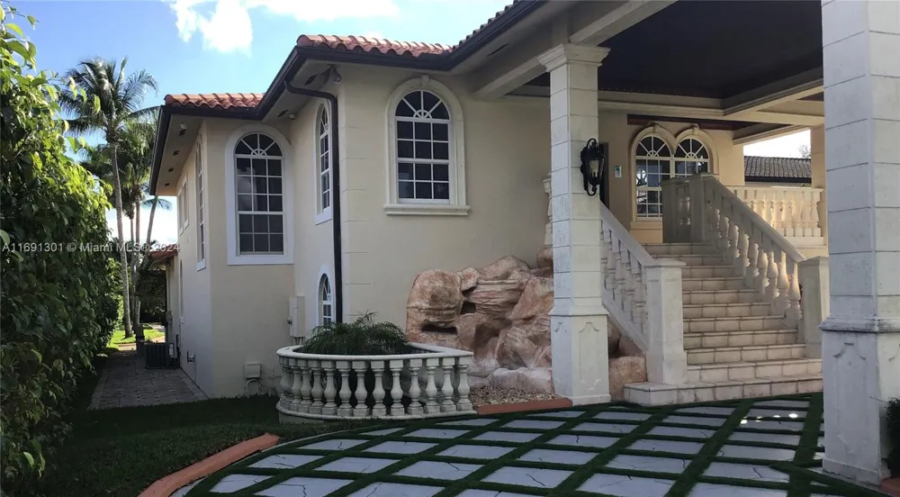 13460 SW 32nd ST Kendall, FL 33175