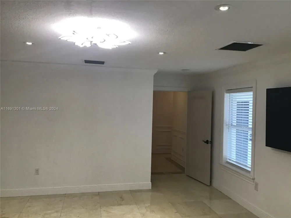 13460 SW 32nd ST Kendall, FL 33175