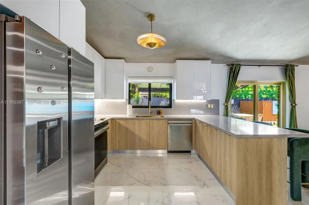 14617 SW 167th Ter Miami, FL 33177