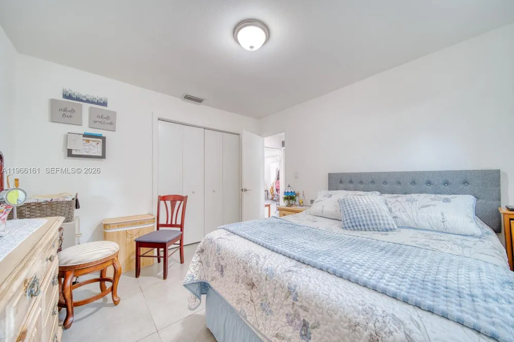2841 SW 24th Ter Miami, FL 33145